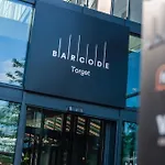 Spacious Modern 2br At Barcode *