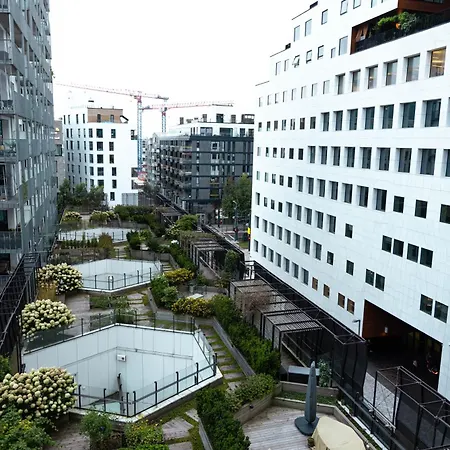 Spacious Modern 2br At Barcode