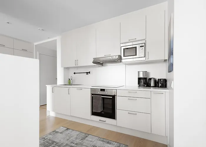 Spacious Modern 2br At Barcode Lägenhet