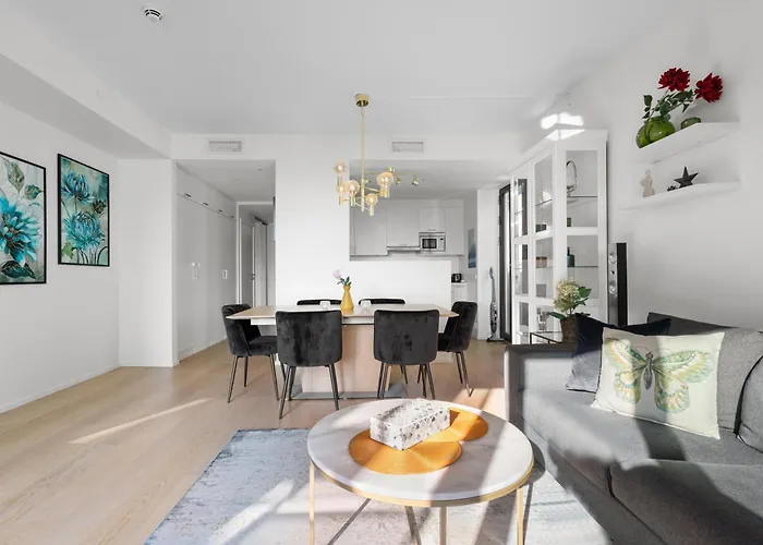 Spacious Modern 2br At Barcode *