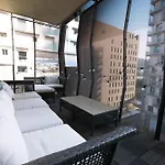 Spacious Modern 2br At Barcode Apartamento Oslo
